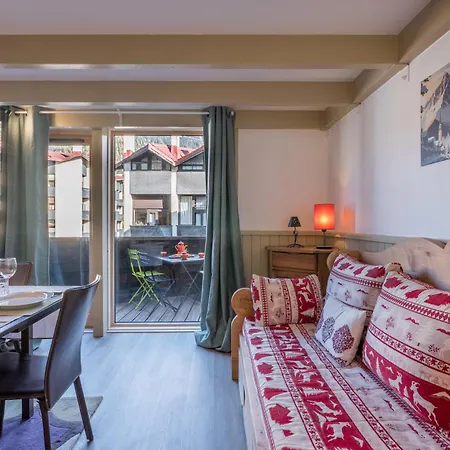 Ancolie - 1 Bedroom Close To The Slopes - By Cozee Daire Chamonix